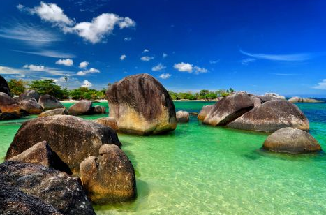 Menjelajahi Keindahan Pulau Belitung