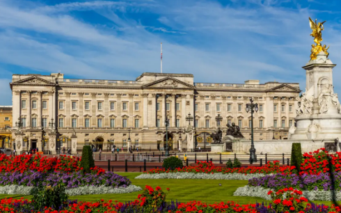 Buckingham Palace istana megah