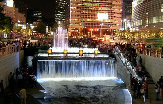 Keindahan Cheonggyecheon Stream