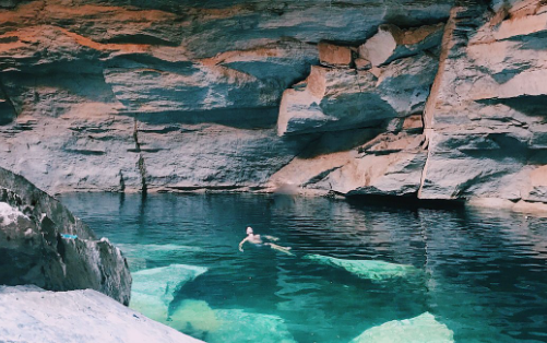 Heet Cave di Riyadh keindahan