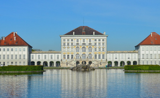 keindahan Nymphenburg Palace