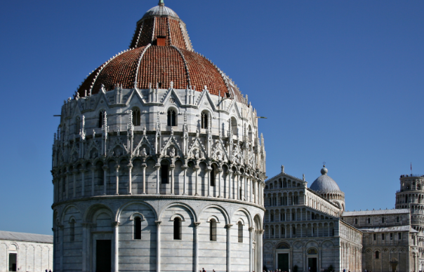 Keindahan Piazza dei Miracoli