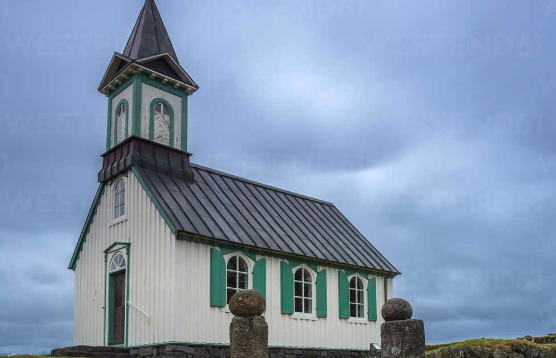 Keindahan Þingvellir Church