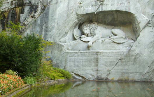Keindahan Lion Monument