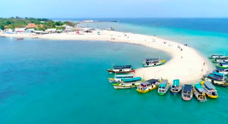Gili Ketapang Probolinggo Menawan Wisatawan