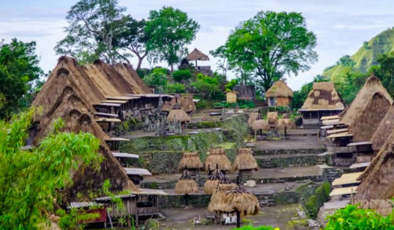 Desa Adat Bena Warisan Leluhur Mengagumkan