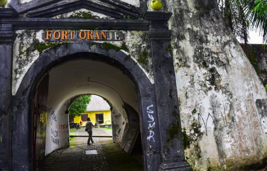 Benteng Oranje Warisan Kolonial Belanda yang Sudah Terkenal