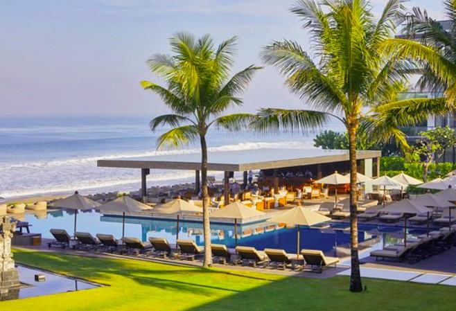 Seminyak Beach Club Berstandar Internasional